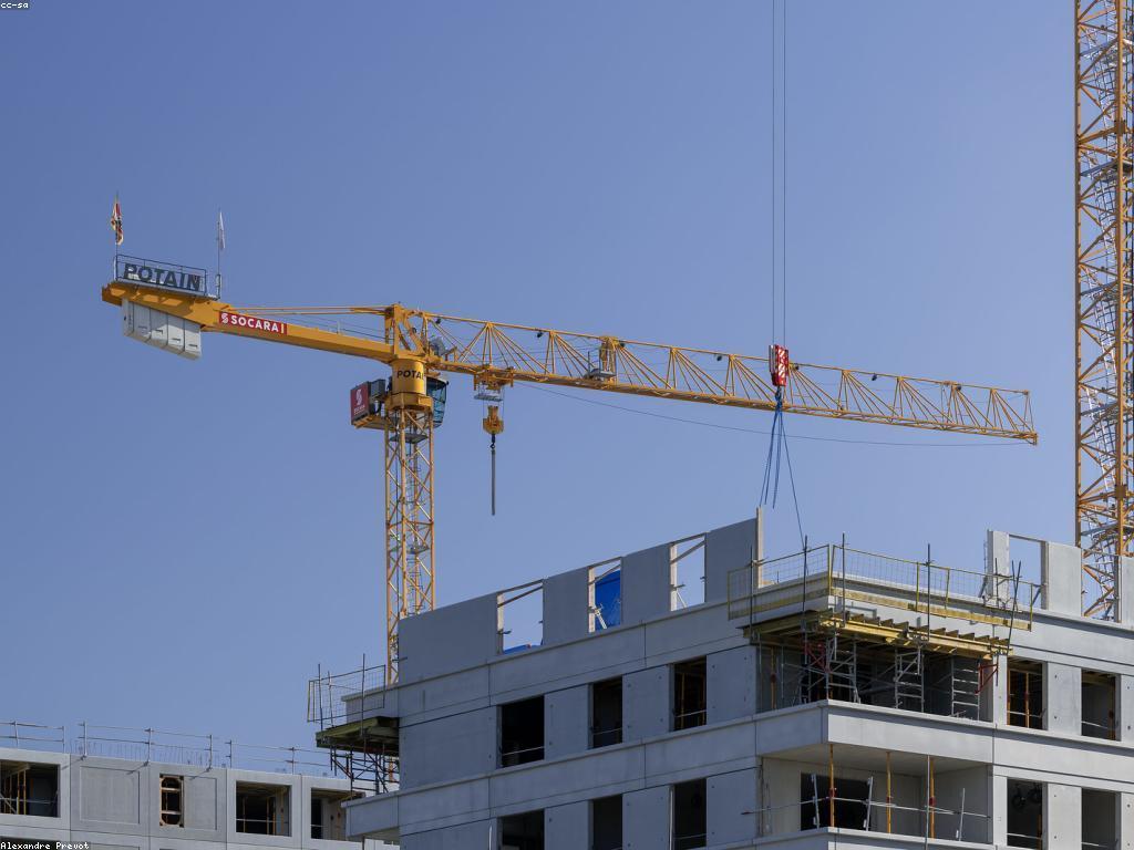 ព័ត៌មានបច្ចេកវិទ្យា៖ ការអភិវឌ្ឍន៍និងការប្រែប្រួល