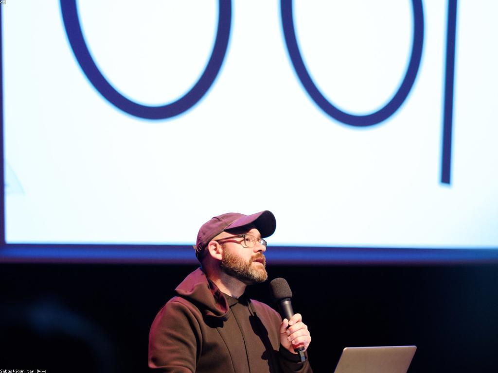 ព័ត៌មានបច្ចេកវិទ្យា៖ ការអភិវឌ្ឍន៍និងការប្រែប្រួល